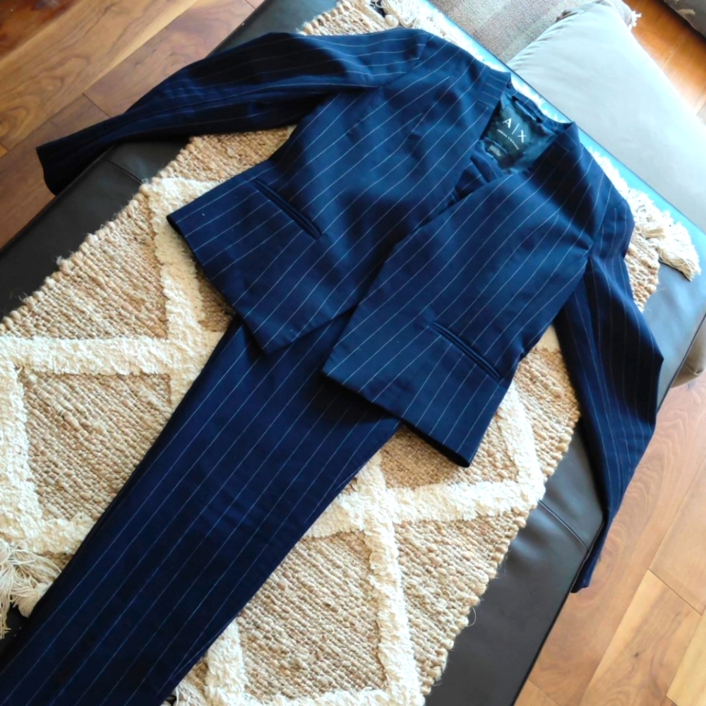 A|X suits - Picture 2 of 8